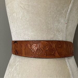 Vintage Hand Tooled Leather belt artisan handmade horses figural 21”- 24” XXS